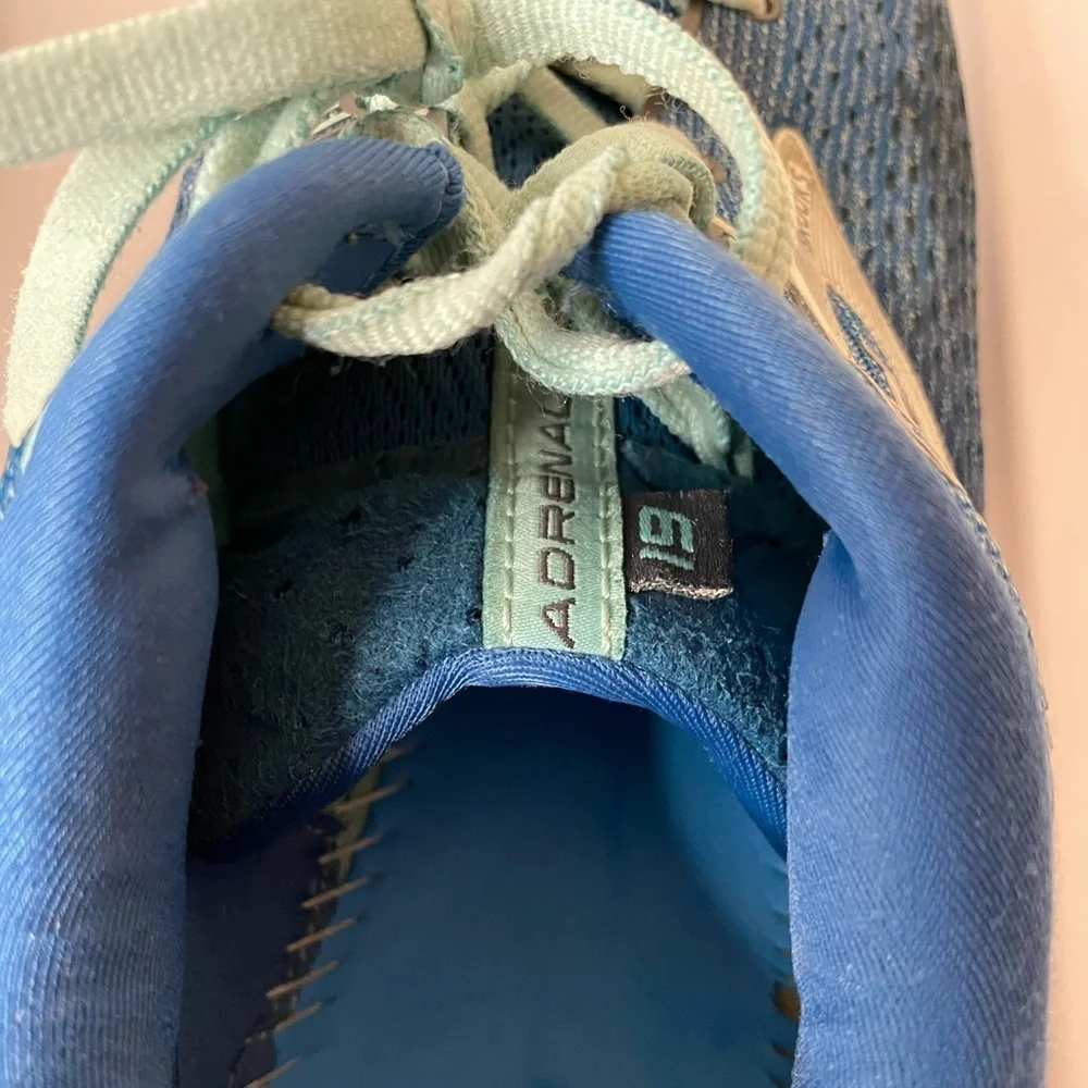 Brooks Women’s Adrenaline GTS 19 Blue Running Shoes Size 10